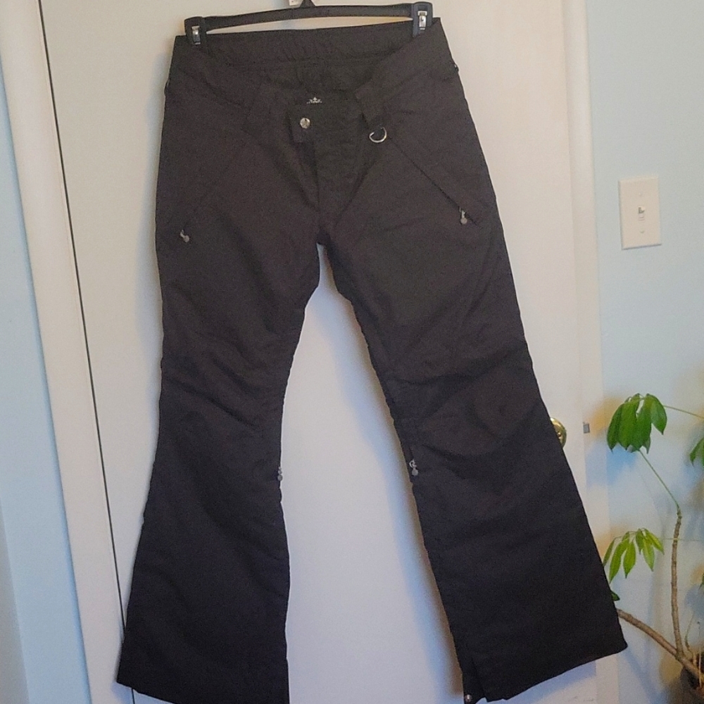 Betty Rides snowbard rocker pants